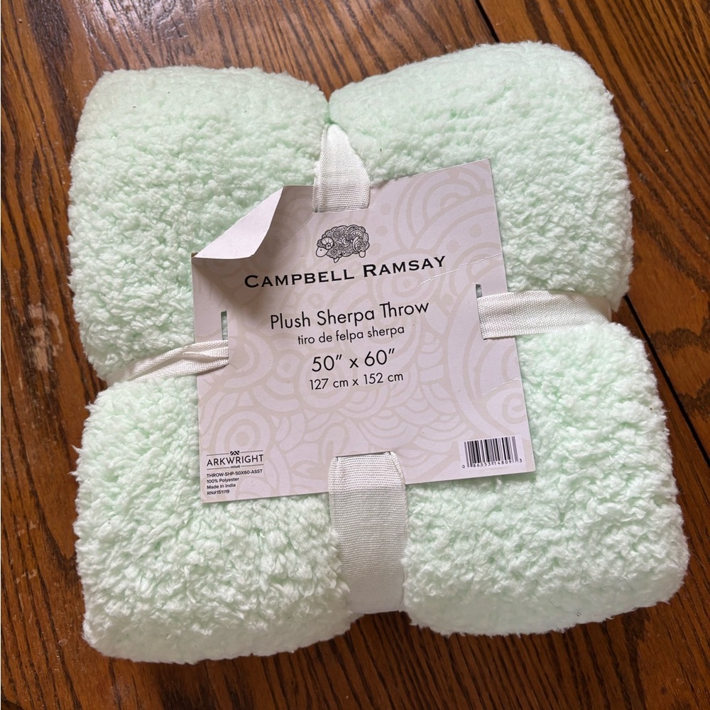 Cute & Cozy Sherpa Throw